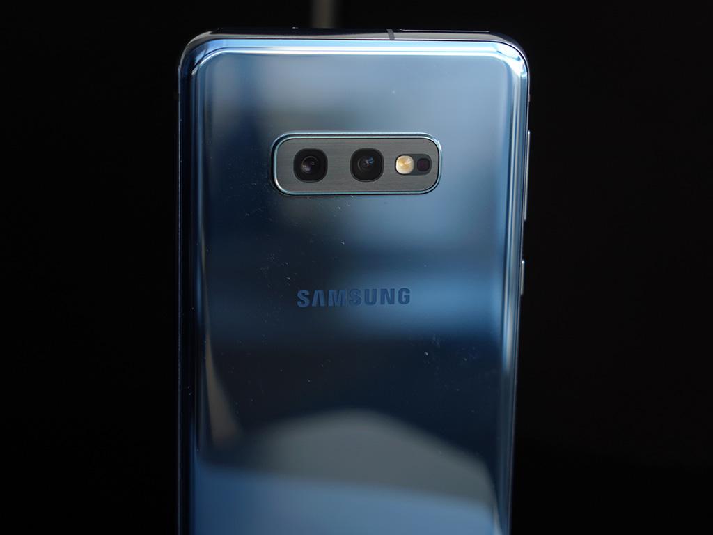 Samsung Galaxy S10e (2019)